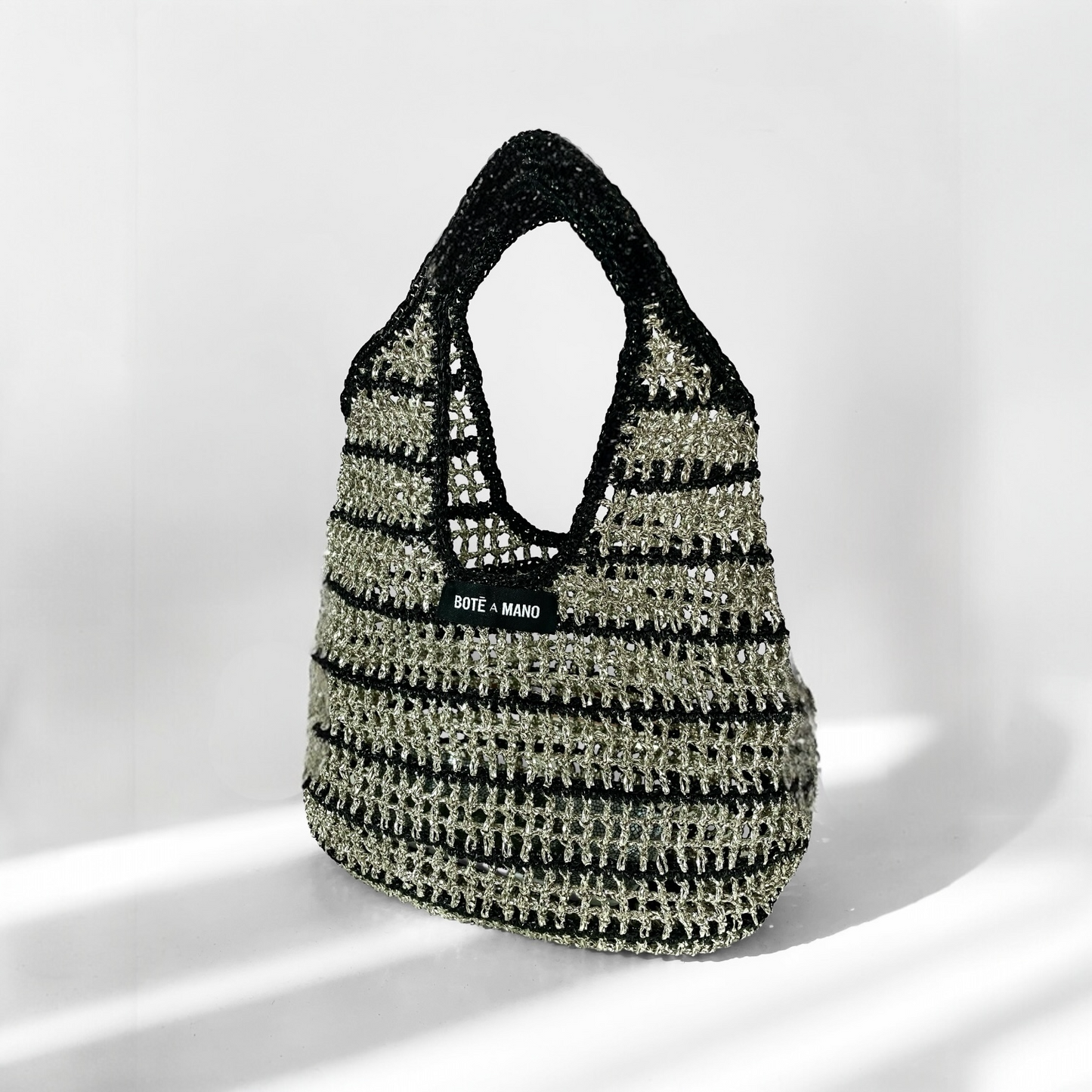BOTE A MANO STRIPE HANDBAG