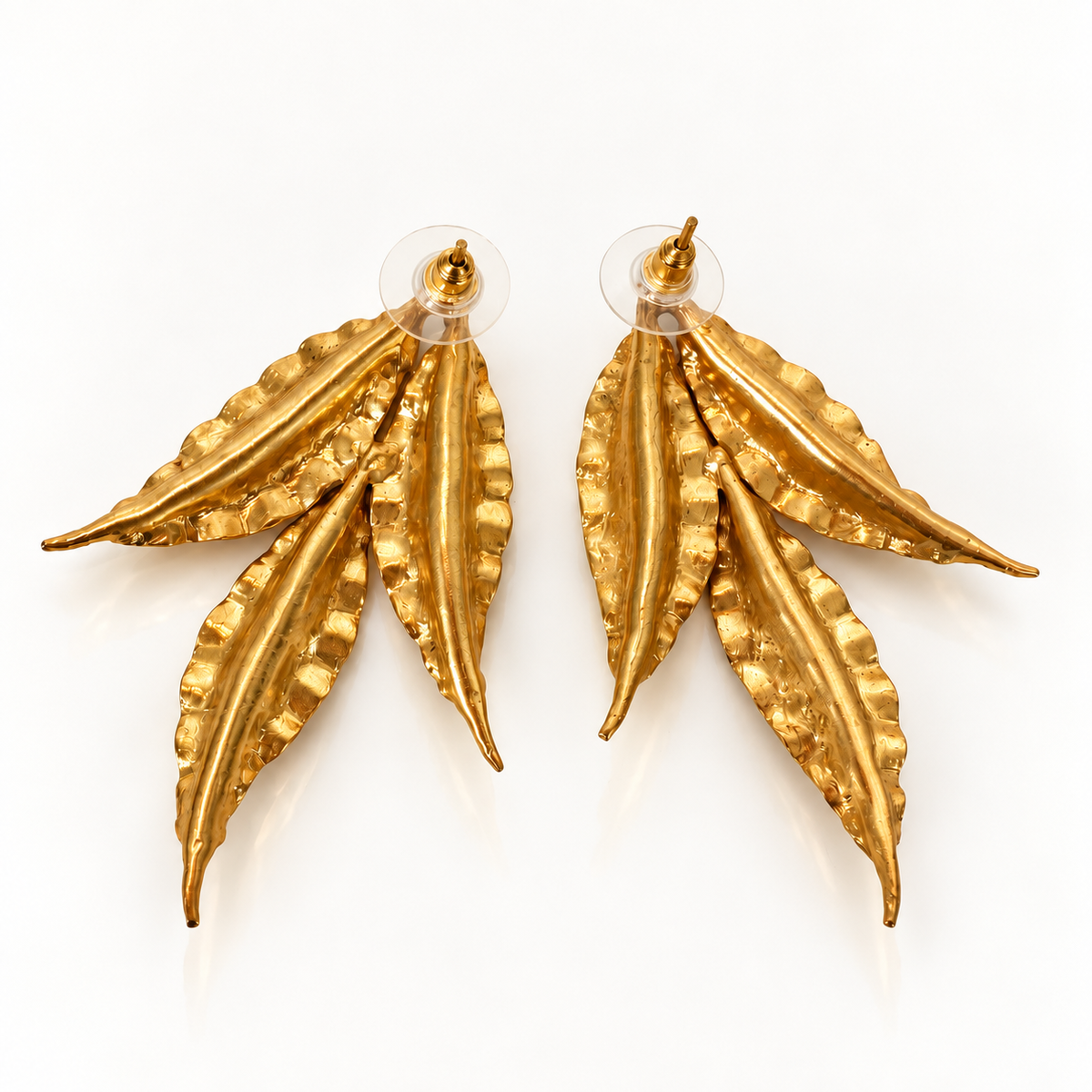 Back view of Bote A Mano Willow Pearl Earrings handcrafted in Italy