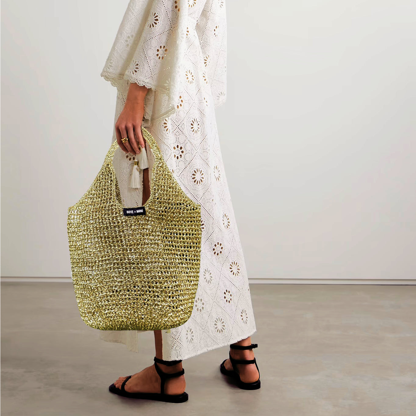 Bote A Mano - Gold Metallic Raffia Bag
